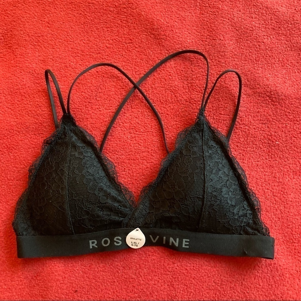 ROSE + VINE Bralette Sz L-XL Lace Cross  Back Strap NWT